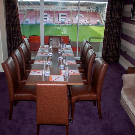 Blackpool Football Club Stadium Hotel, A Member Of Radisson Individuals Екстер'єр фото