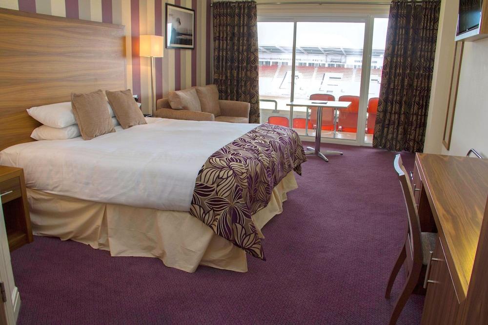 Blackpool Football Club Stadium Hotel, A Member Of Radisson Individuals Екстер'єр фото