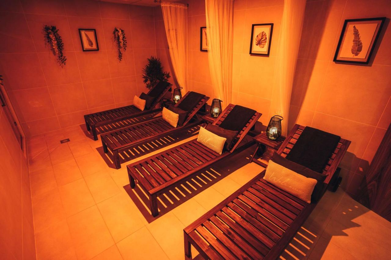 Blackpool Football Club Stadium Hotel, A Member Of Radisson Individuals Екстер'єр фото