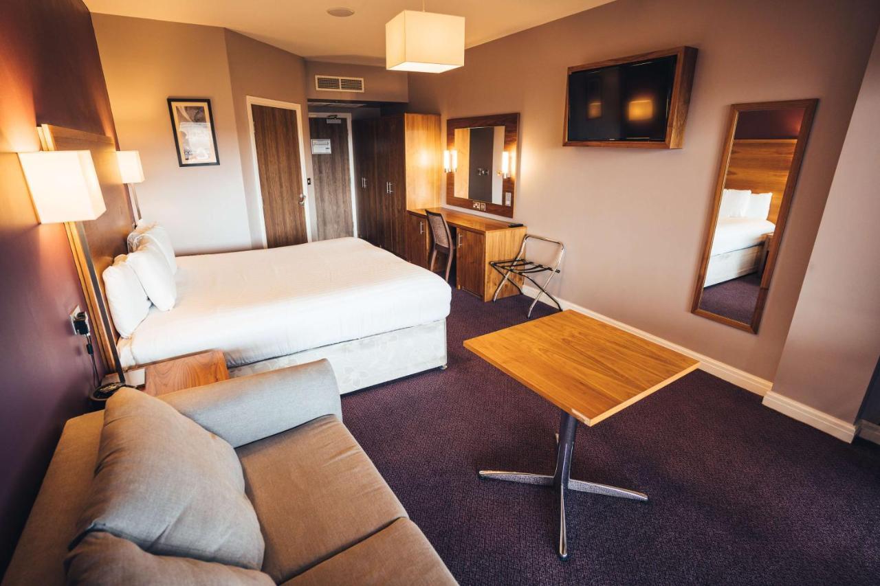 Blackpool Football Club Stadium Hotel, A Member Of Radisson Individuals Екстер'єр фото