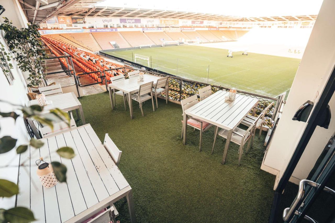 Blackpool Football Club Stadium Hotel, A Member Of Radisson Individuals Екстер'єр фото